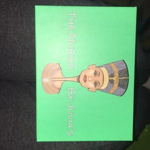 The Nubian by Juvia’s Place eye shadow palette!